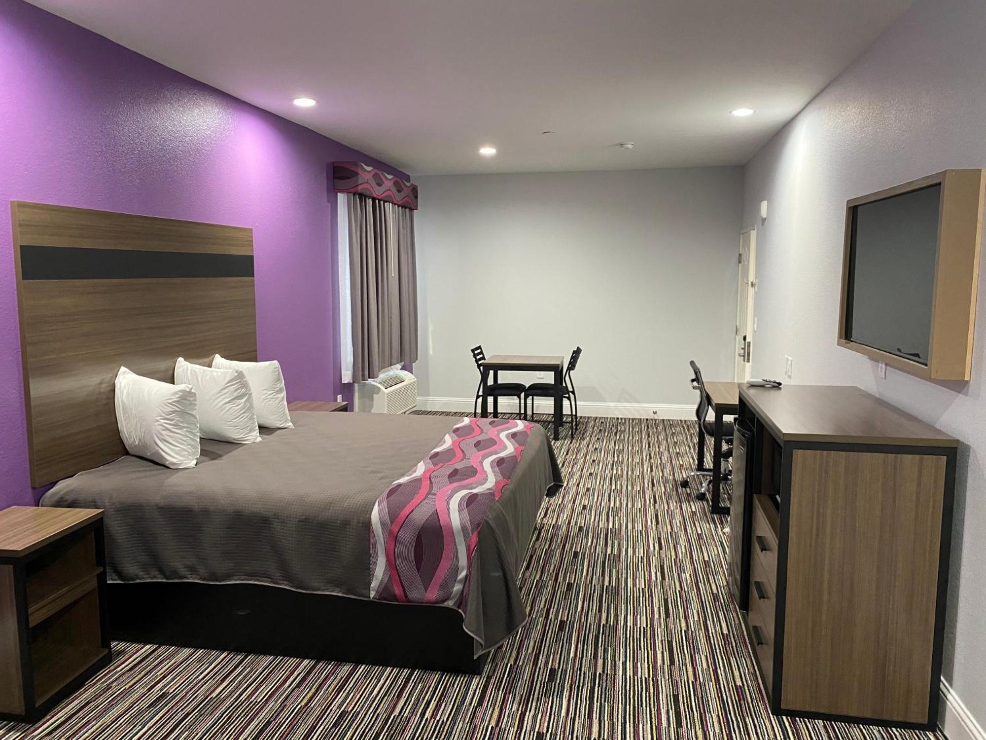 Palace Inn Crosby מראה חיצוני תמונה